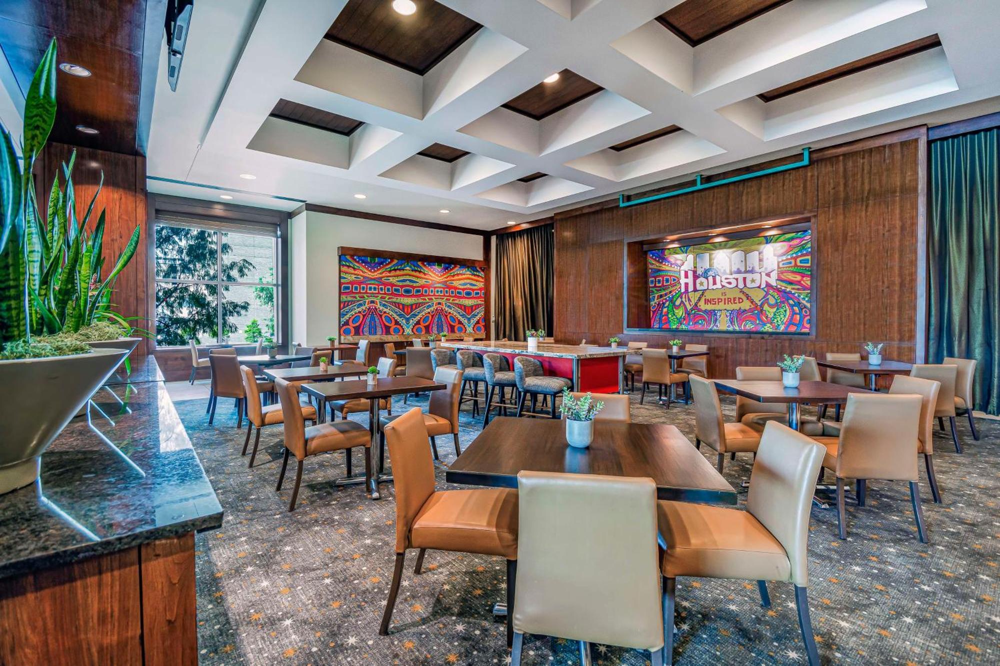 Embassy Suites Houston - Downtown Exterior photo